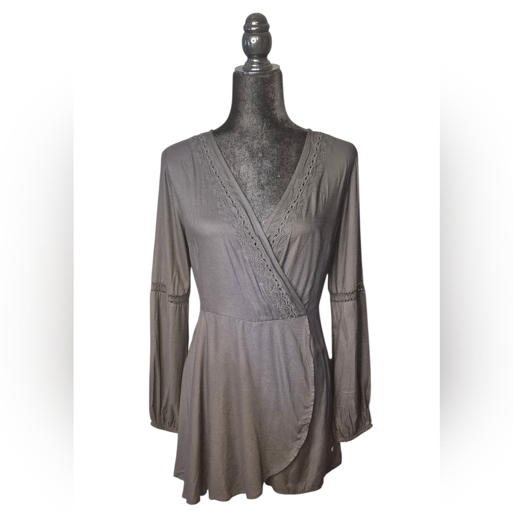 Roxy Women's Charming Black Wrap Skort Romper With Eyelet Trim, Size Small.